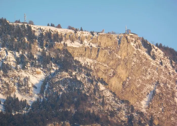 Cathy T2 アパート エクスレバン